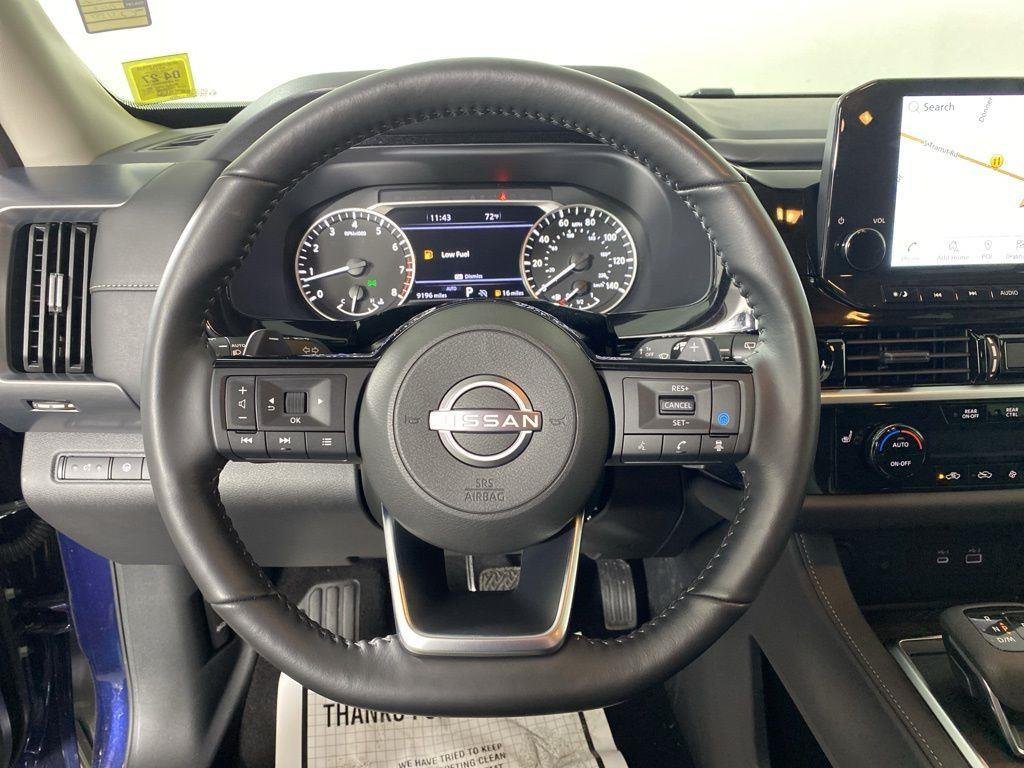 Used 2025 Deep Ocean Blue Nissan SL image 22