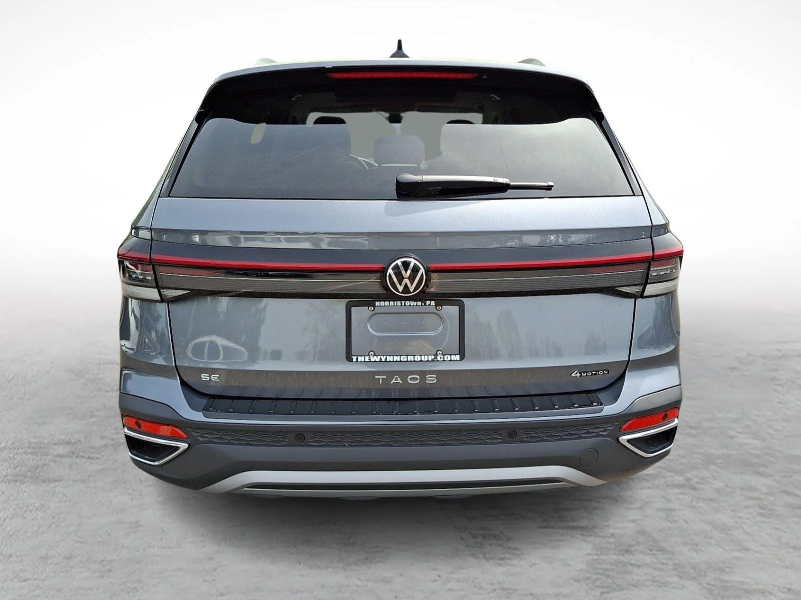 New 2026 Platinum Gray Metallic Volkswagen SE image 5