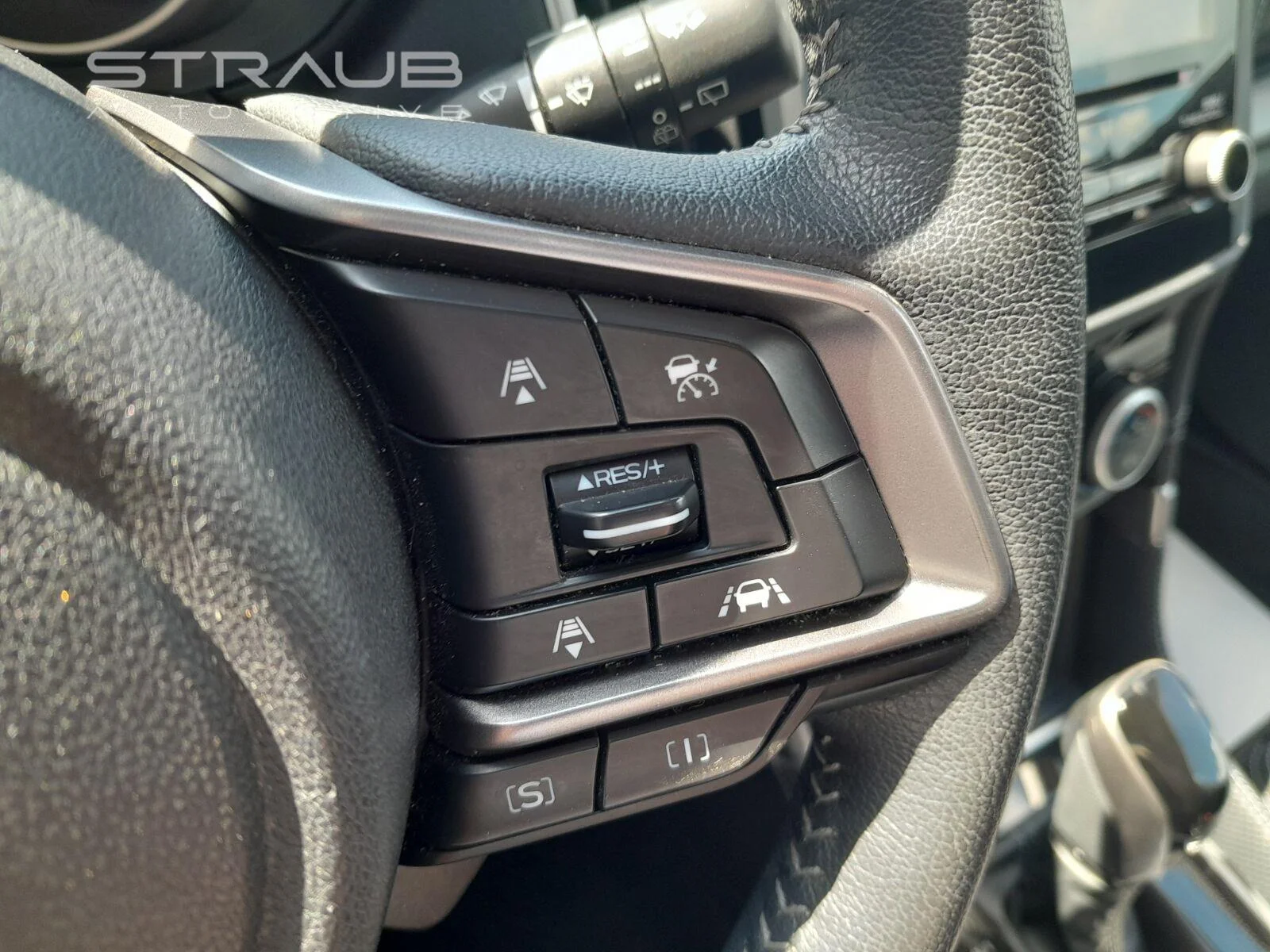 Used 2019 Crystal White Pearl Subaru Limited image 15