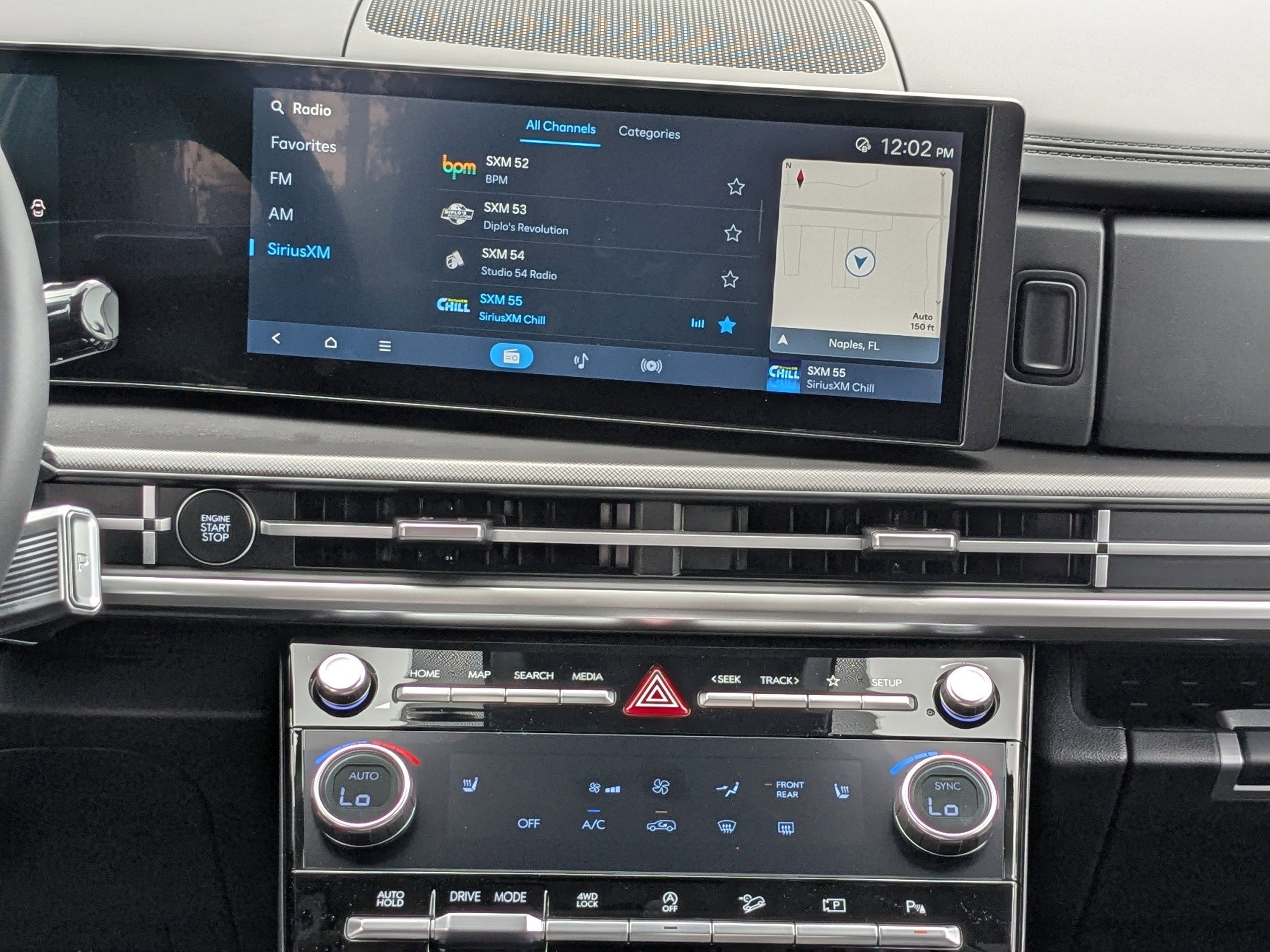 2025 Hyundai Santa Fe XRT - Photo 13