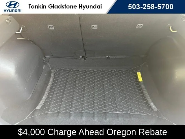 Used 2023 Snow White Pearl Kia Wave image 18