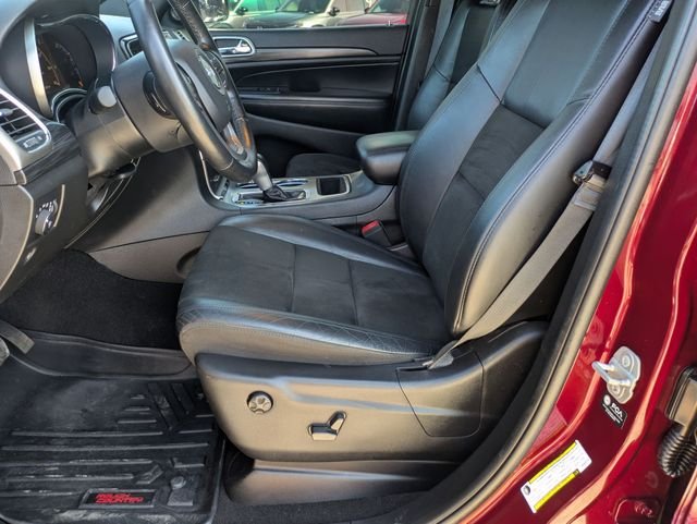 Used 2021 Red Jeep Laredo X image 11