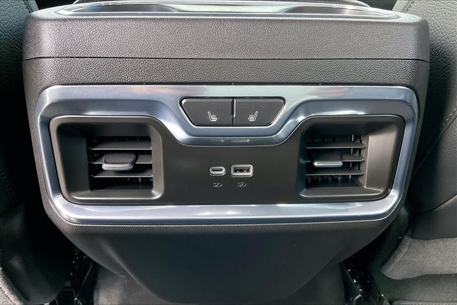 Used 2026 Onyx Black GMC Denali image 32