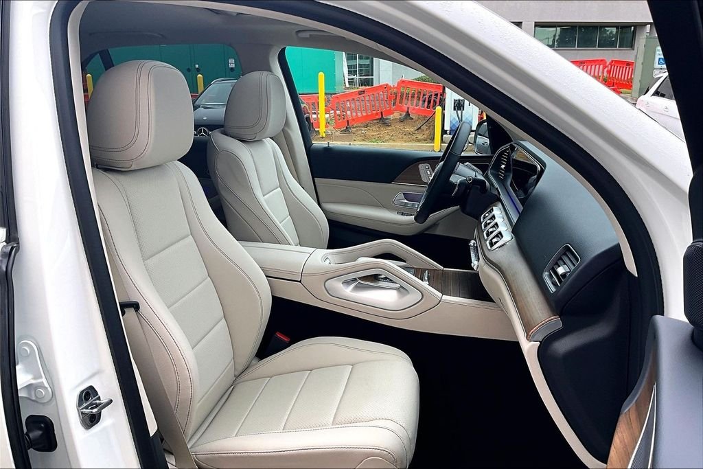 Certified Used 2025 White Mercedes-Benz GLE 350 image 7