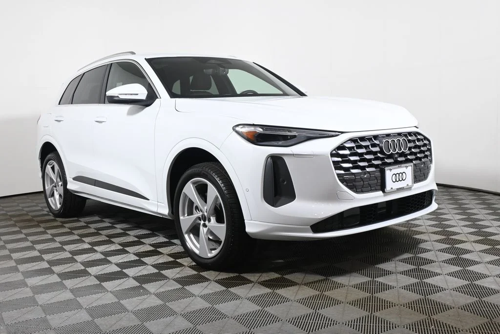 New 2026 White Audi Premium Plus image 9