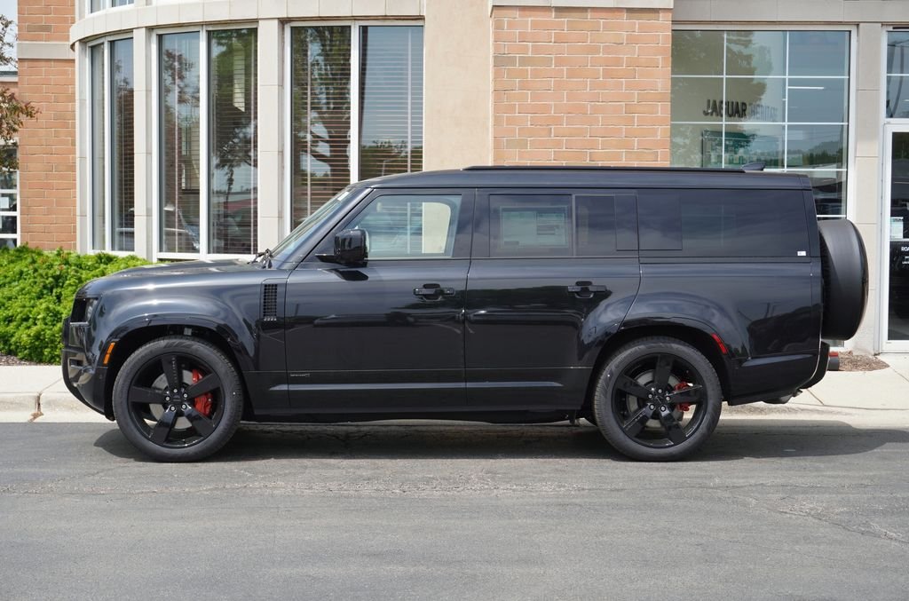 New 2026 Santorini Black Land Rover X image 2