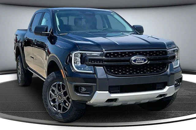 New 2026 Shadow Black Ford XLT image 2