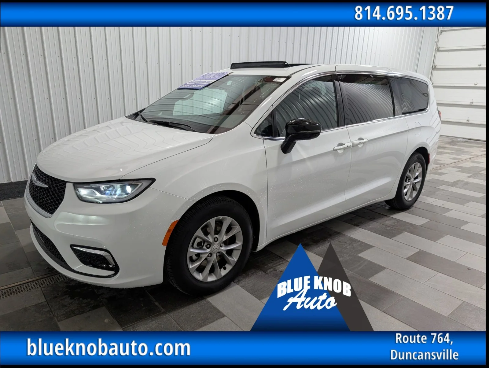 2026 Chrysler Pacifica's photo