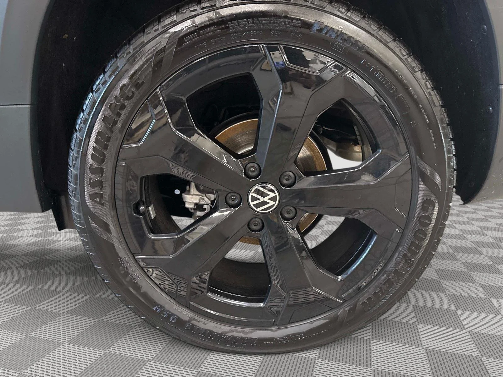 2026 Volkswagen Taos SEL - Photo 9