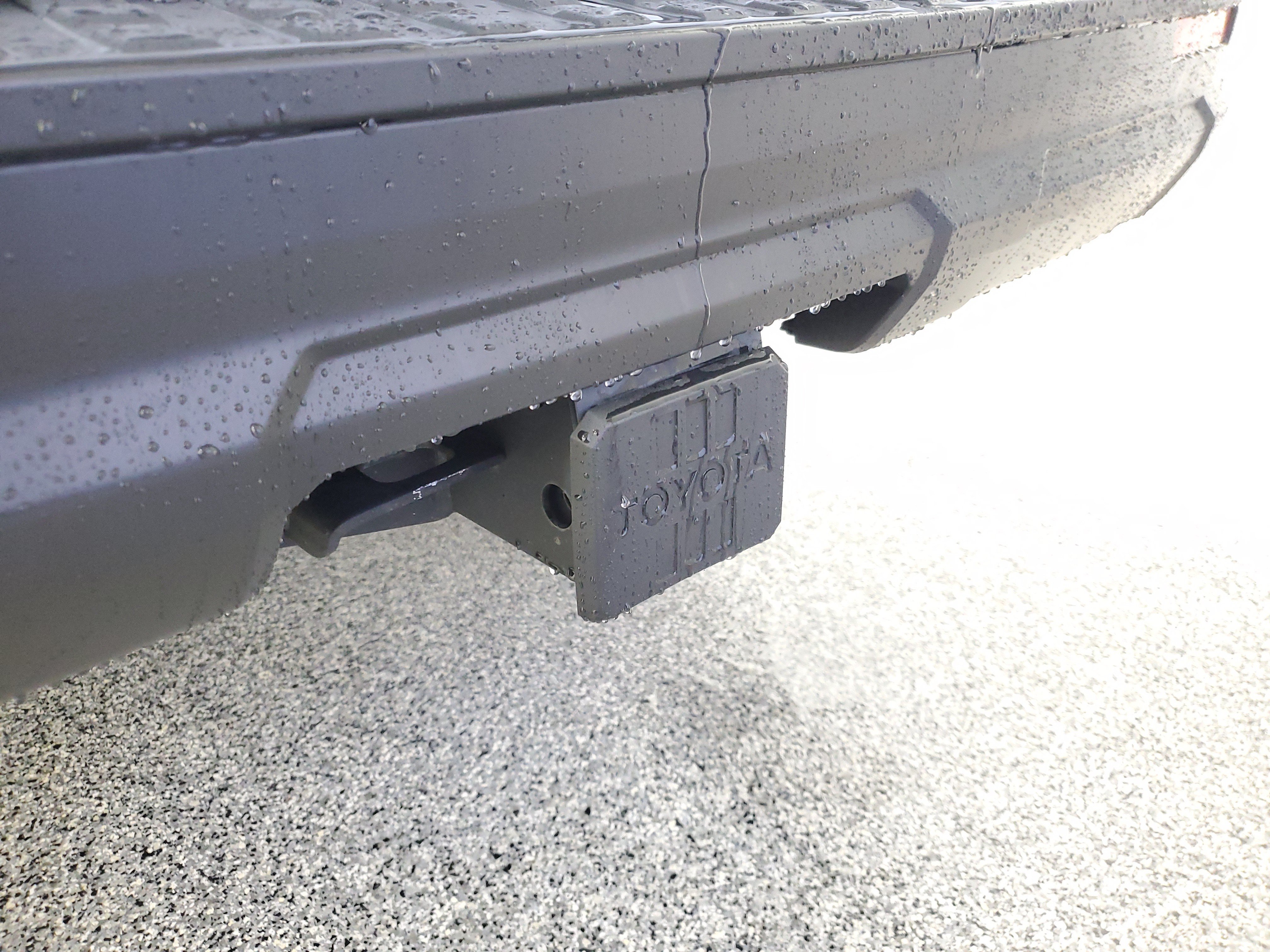 Used 2025 White Toyota SR5 image 9