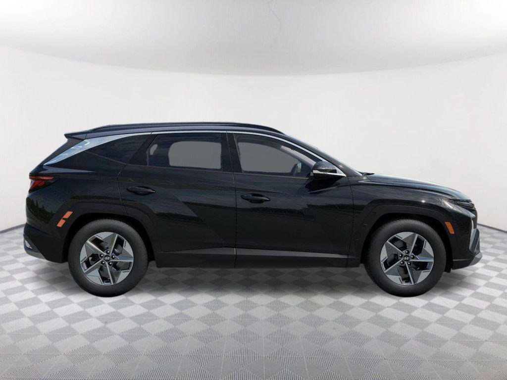 New 2026 Black Hyundai SEL FWD image 7