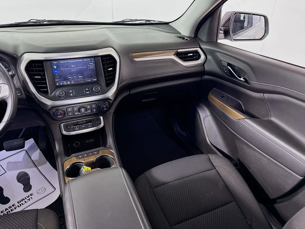 Used 2021 Summit White GMC SLE image 23