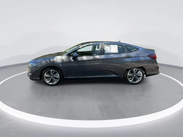 Used 2018  Honda Base image 5