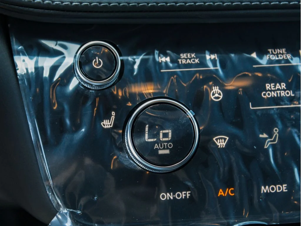 New 2027 BLACK OBSIDIAN INFINITI Luxe AWD image 19