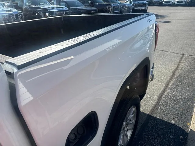 Used 2023 White GMC SLE image 4