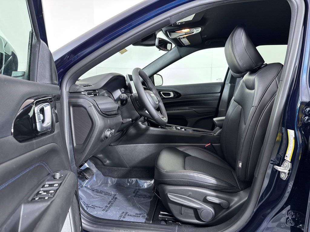 New 2026 Fathom Blue Pearl-Coat Exterior Paint Jeep Limited Altitude image 7