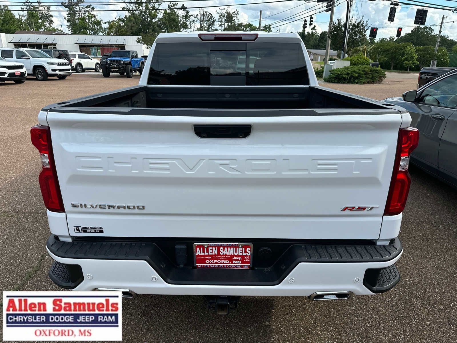 Used 2024 White Chevrolet RST image 4