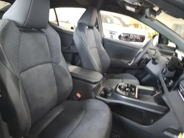 2026 Toyota C-HR XSE - Photo 12