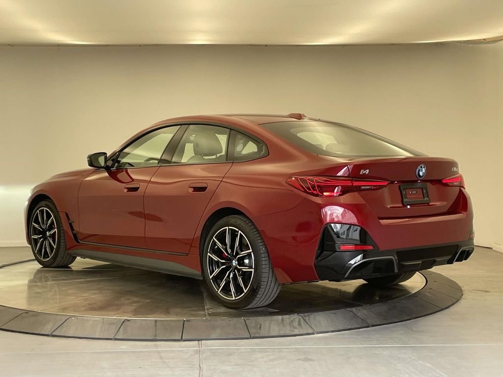 2025 BMW i4 M50 - Photo 3