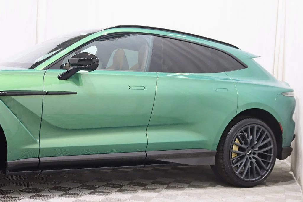 2023 Aston Martin DBX 707