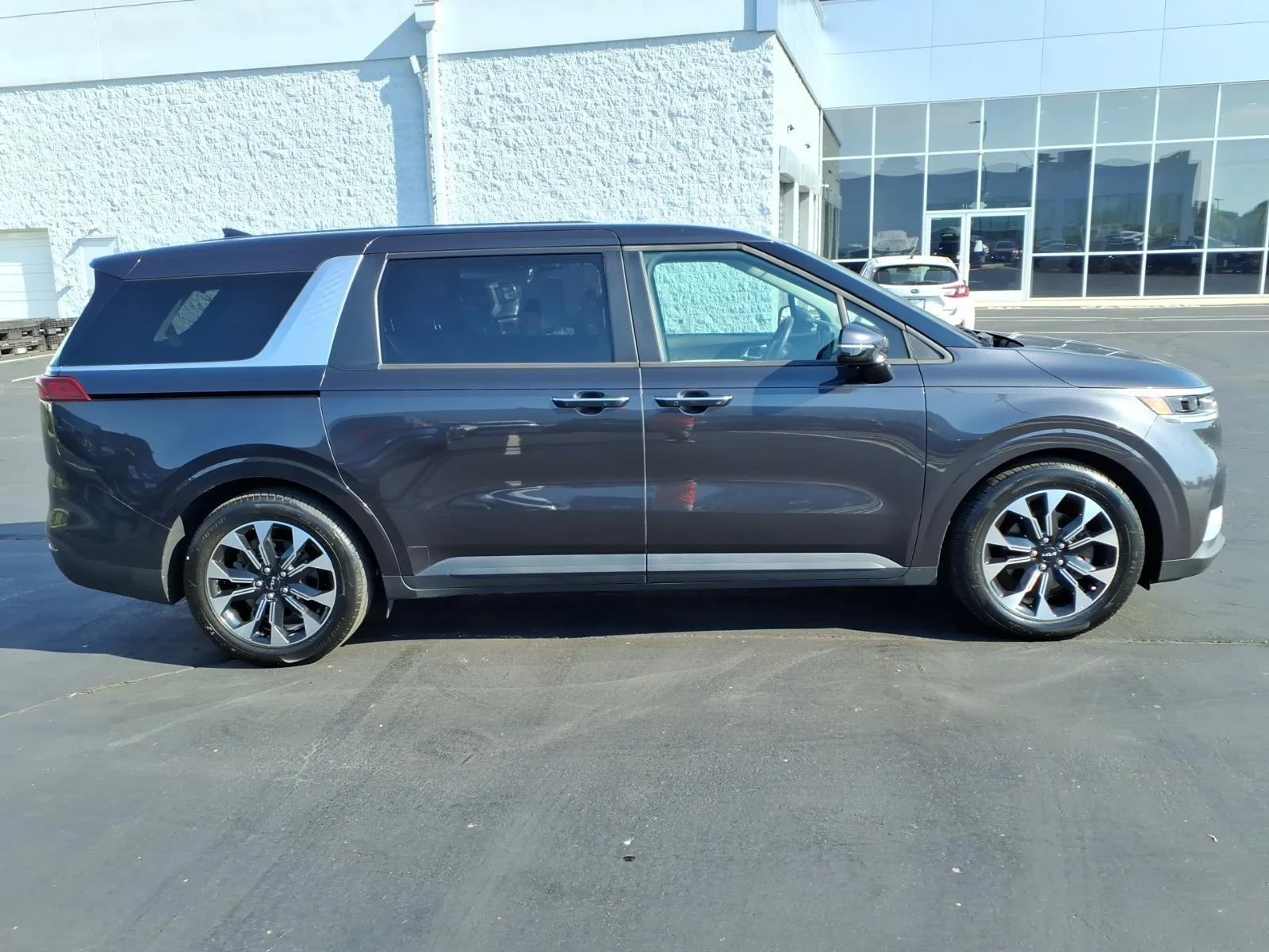 Used 2023 Panthera Metal Kia EX image 30