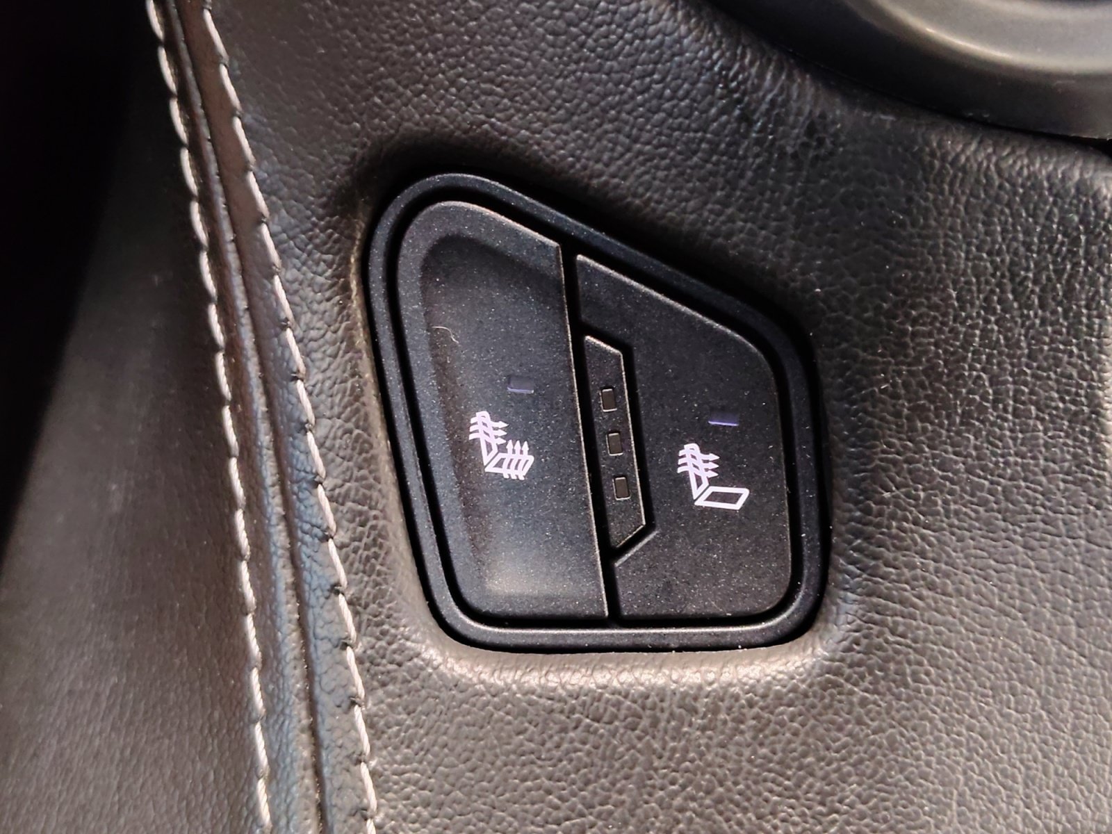 Used 2019 Pepperdust Metallic Chevrolet LT image 25