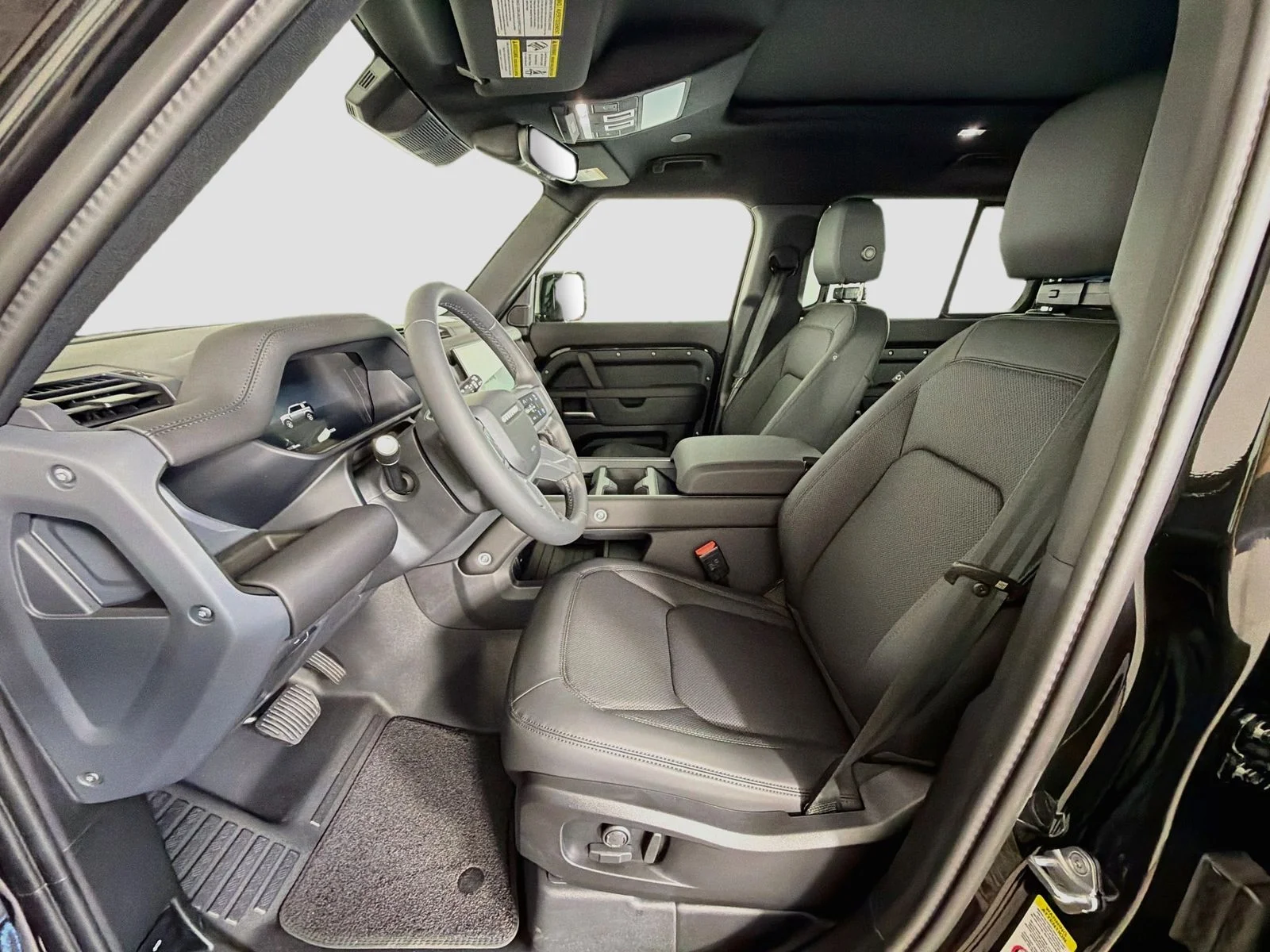 New 2026 Santorini Black Land Rover S image 23