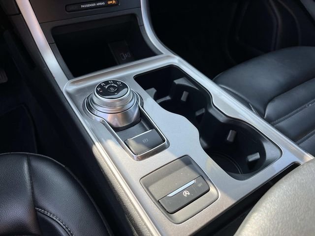 Used 2024 Silver Ford SEL image 31