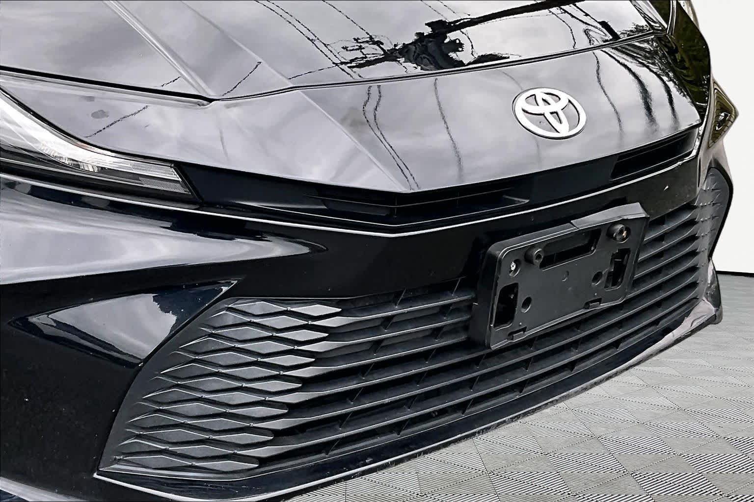 Used 2025 Midnight Black Metallic Toyota LE image 30