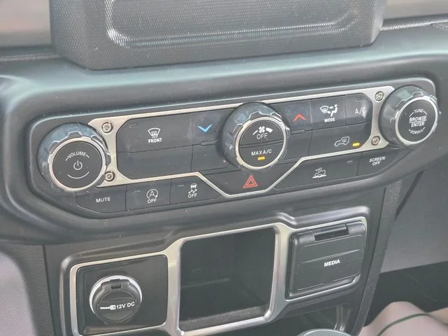 Used 2022 Black Jeep Willys image 28