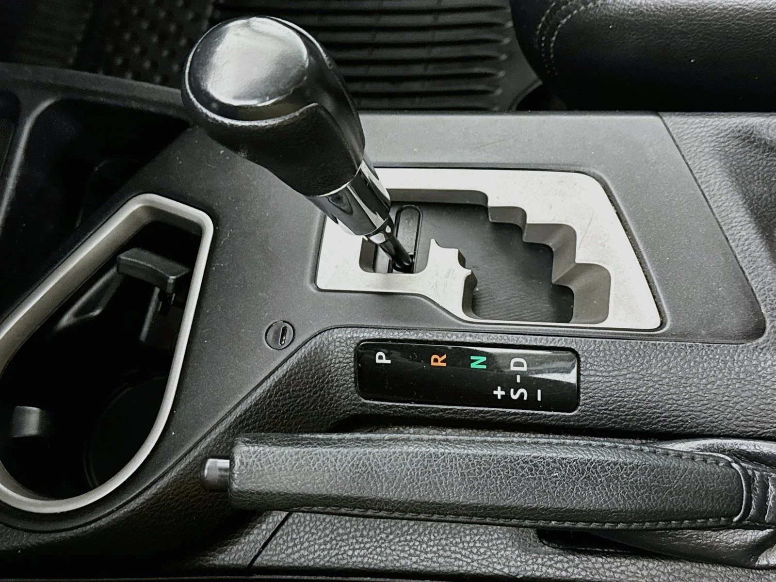 Used 2017 Gray Toyota XLE image 13