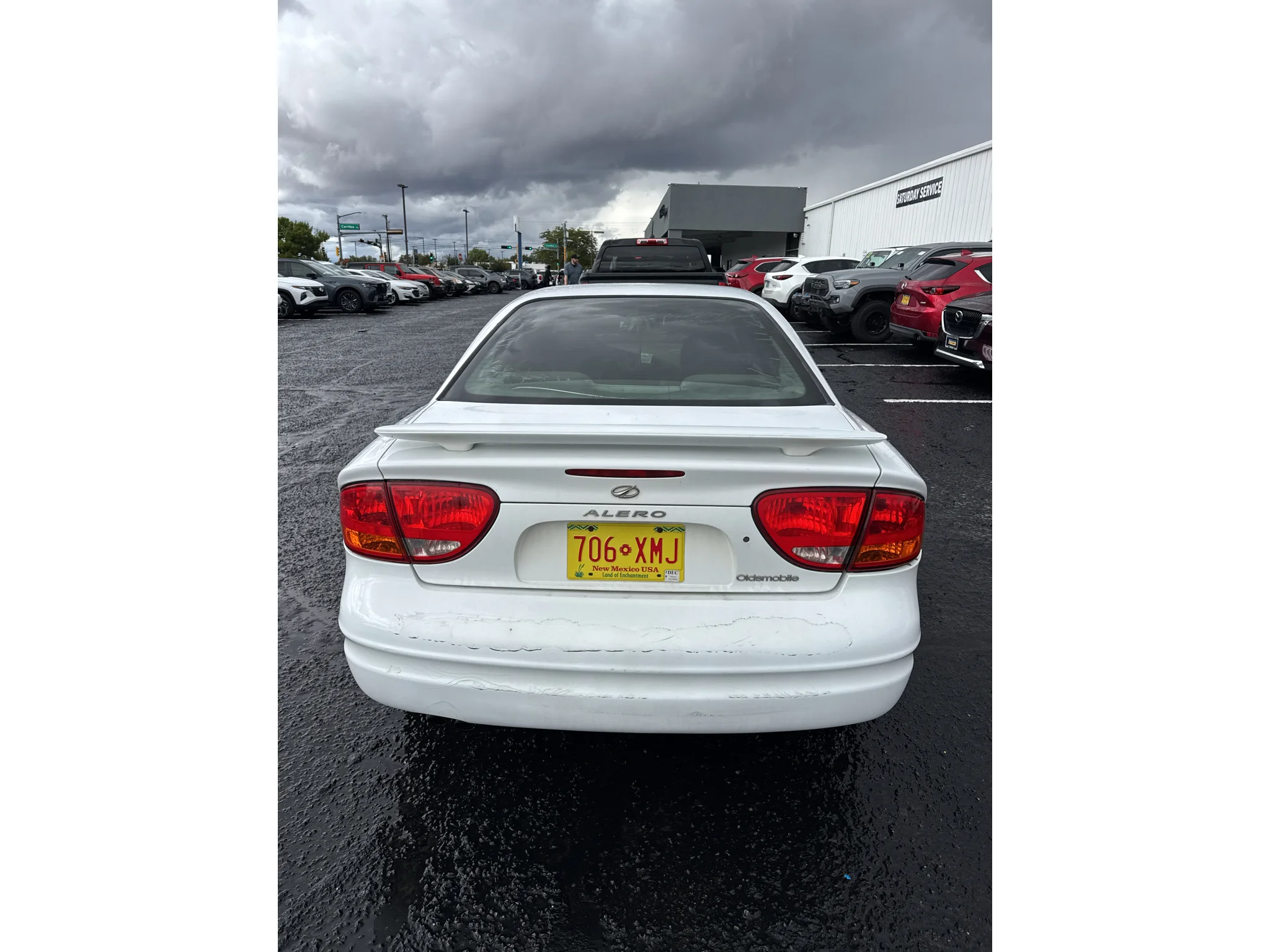 Used 2004  Oldsmobile GL1 image 2
