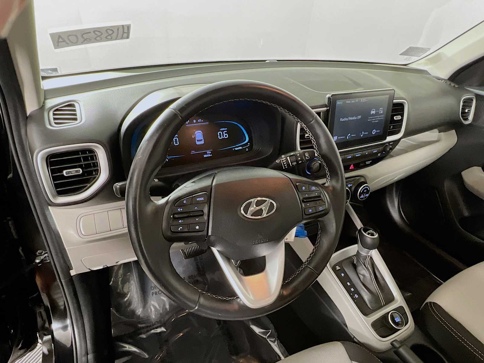 Certified Used 2023 Onyx Black Hyundai SEL image 11