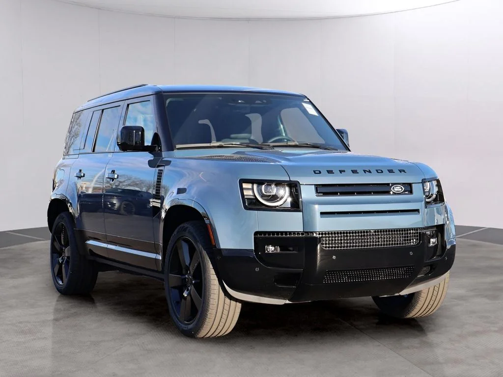 New 2026 Tasman Blue Land Rover X-Dynamic SE image 3