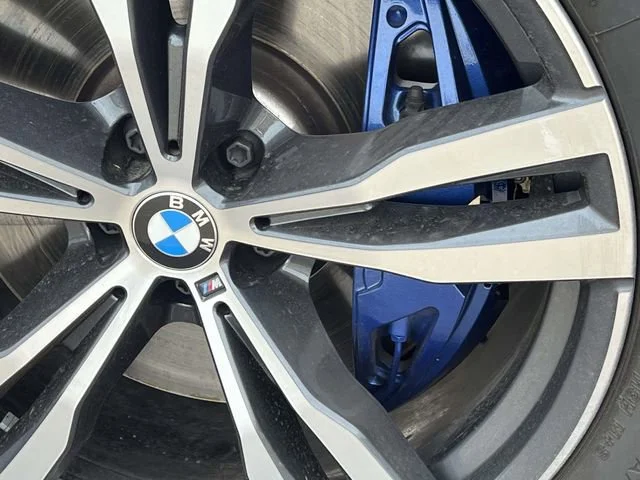 Used 2024 Black BMW xDrive40i image 9
