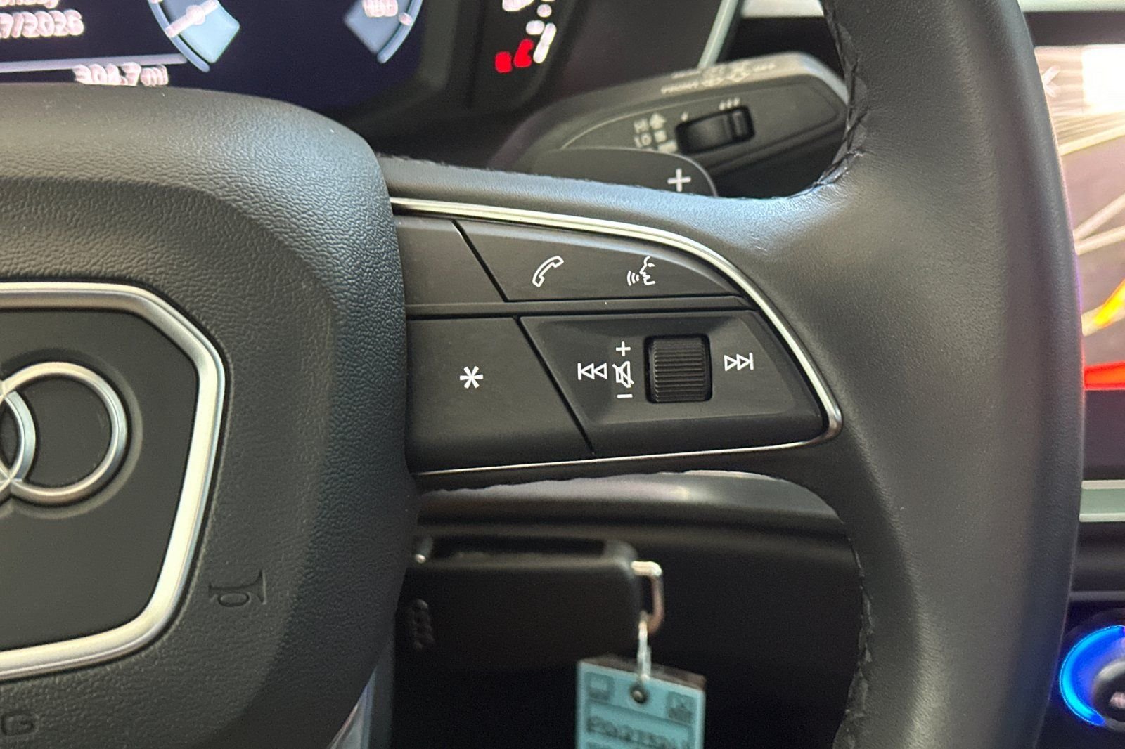 Used 2025  Audi Premium image 26