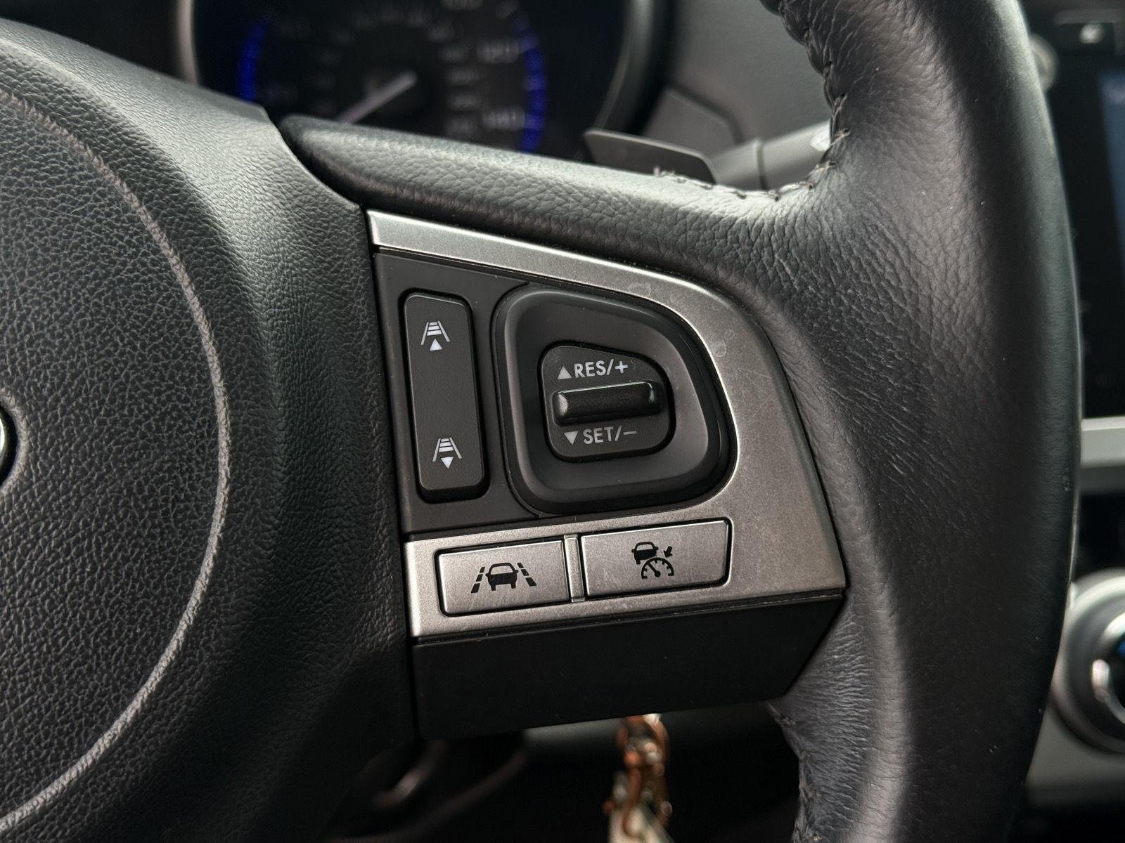 Used 2016 Twilight Blue Metallic Subaru 2.5i Premium image 18