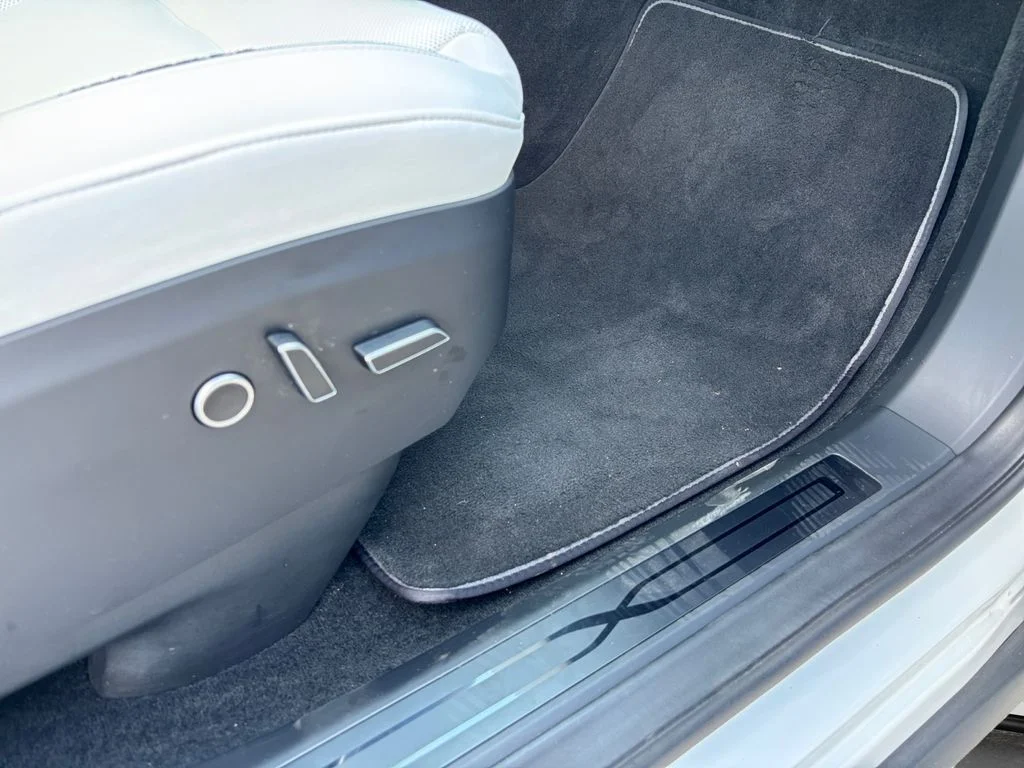 Used 2022 White Tesla Plaid image 50