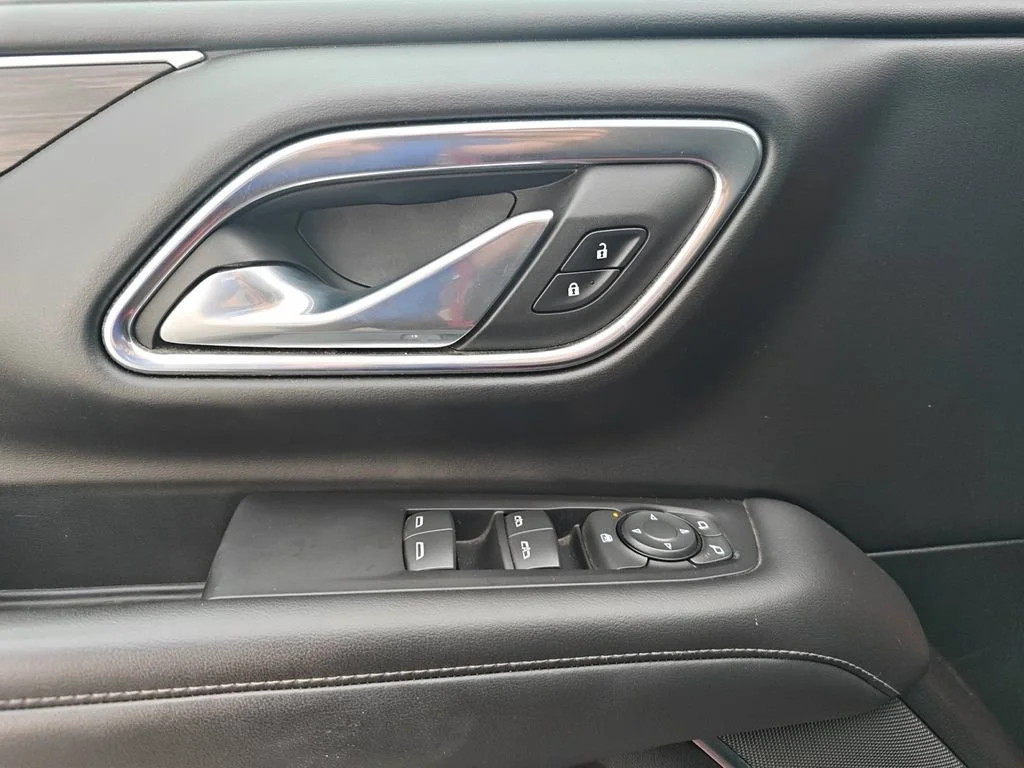 Used 2021 SPECIAL PAINT Chevrolet LS image 30