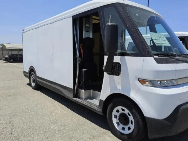 Used 2023 Oyster White BrightDrop EJY image 10