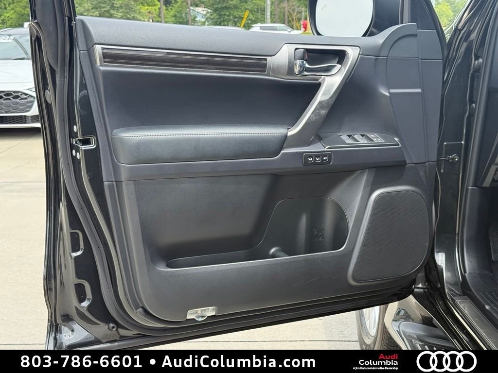Used 2023 Black Lexus 460 image 20