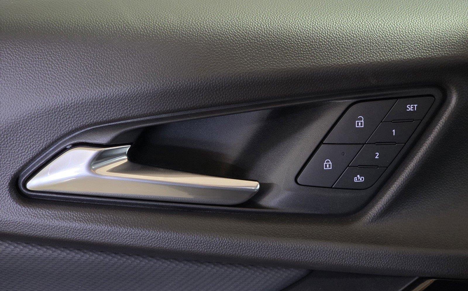2027 Chevrolet Equinox RS - Photo 22