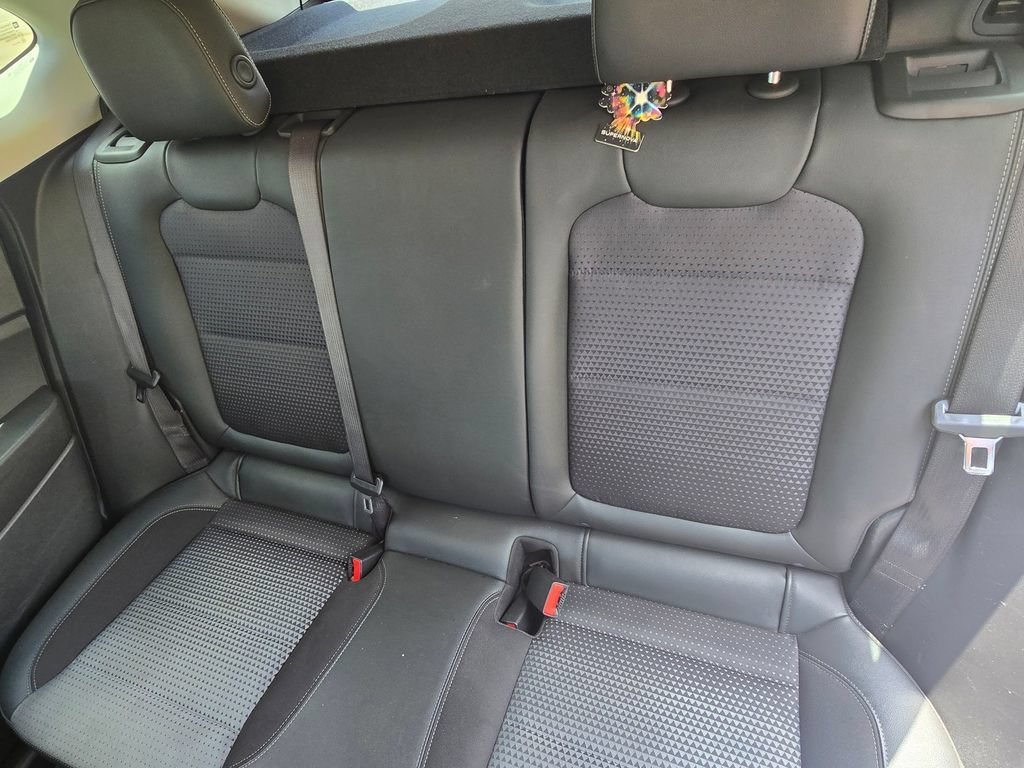 Used 2024 Summit White Chevrolet LT image 11