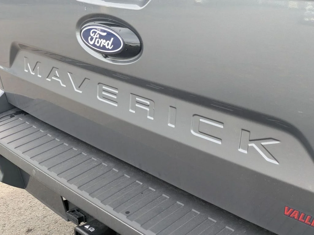 New 2026 Carbonized Gray Metallic Ford Lobo™ image 16