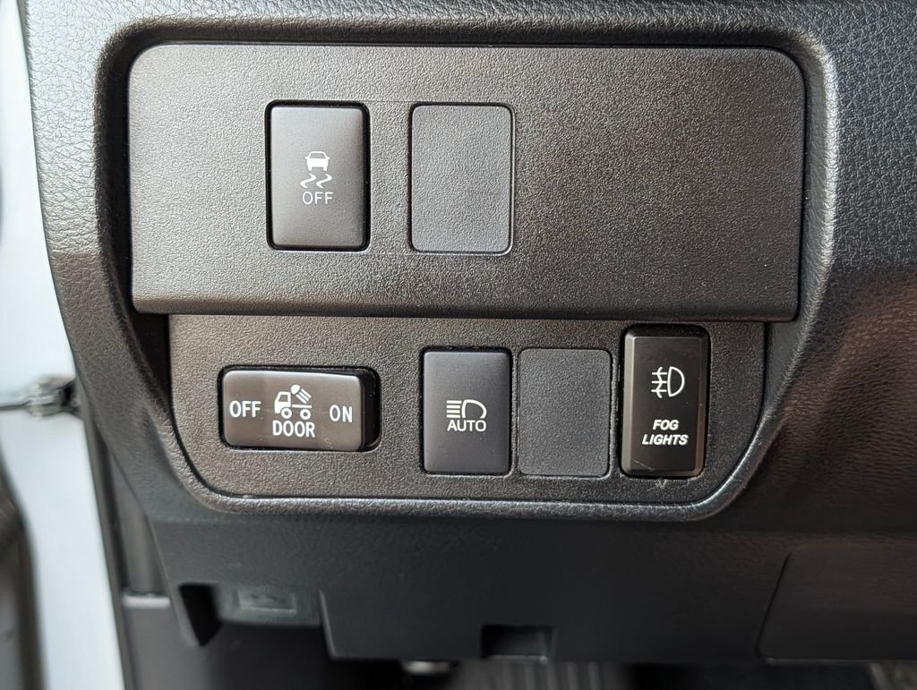 2020 Toyota Tacoma SR5 - Photo 29
