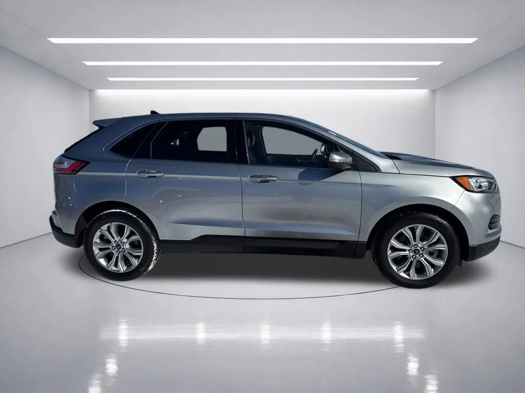 Used 2024 Iconic Silver Metallic Ford Titanium image 8