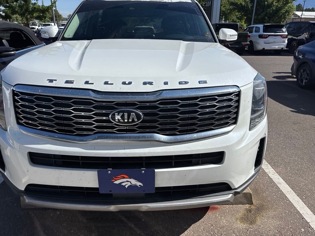 Used 2020 White Kia S image 3