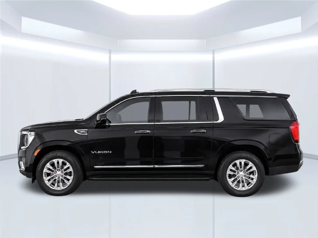 Used 2021 Black GMC SLT image 10