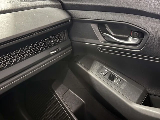 2024 Honda Accord LX - Photo 30