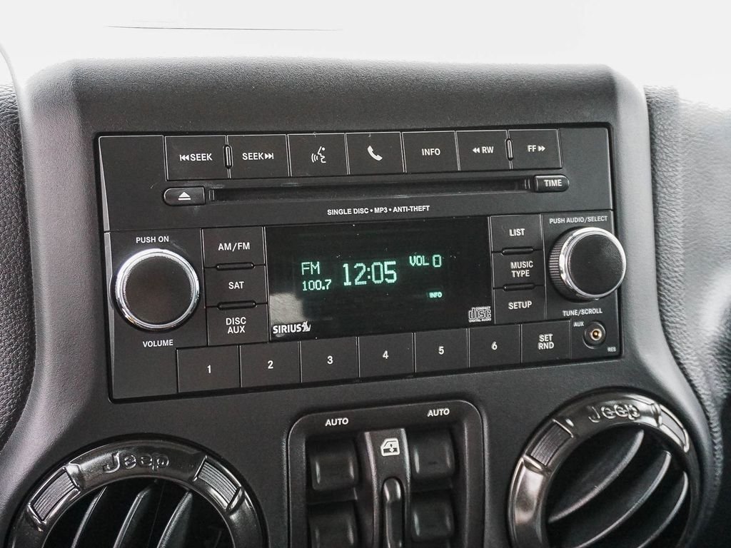 Used 2018 Black Jeep Unlimited Rubicon image 24